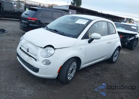 2013 Fiat 500 Pop z USA, uszkodzony, nr VIN 3C3CFFAR2DT739489